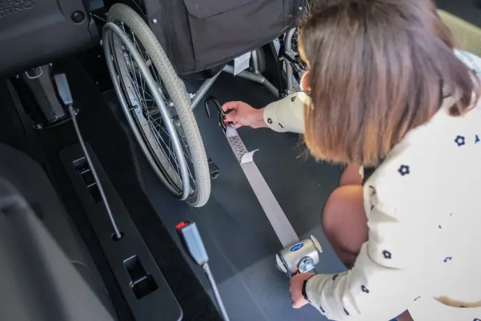 Découvrez les produits de la gamme Systèmes d'arrimage Q'Straint Handynamic Découvrez les produits de la gamme Systèmes d'arrimage Q'Straint Handynamic