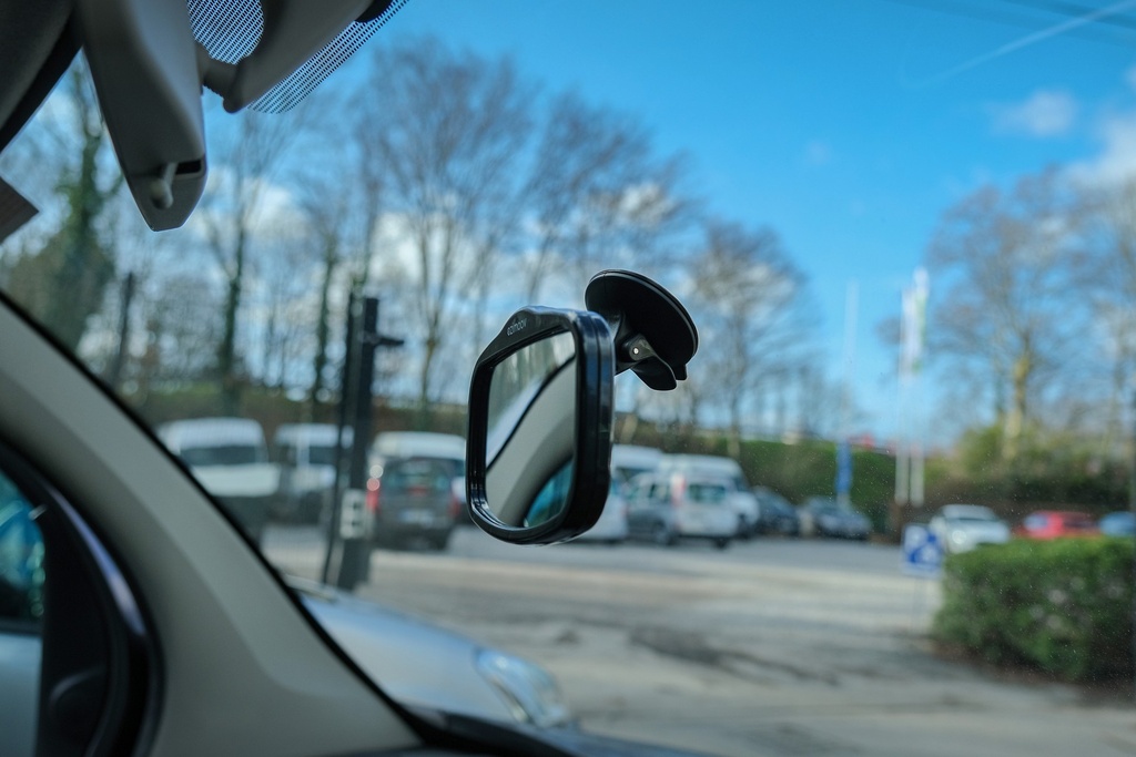 Rétroviseur de surveillance enfant