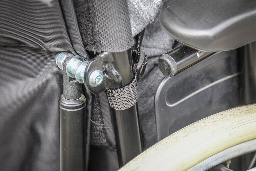 Harnais de maintien pour fauteuil roulant