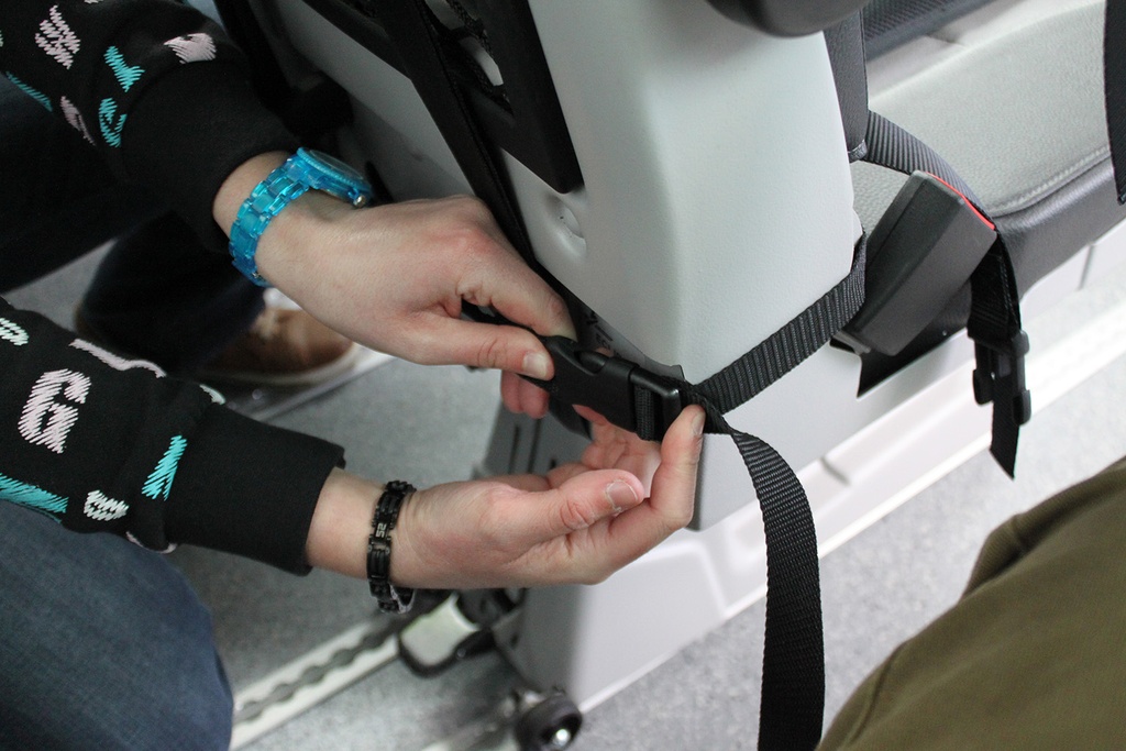 Sangle additionnelle pour siège individuel